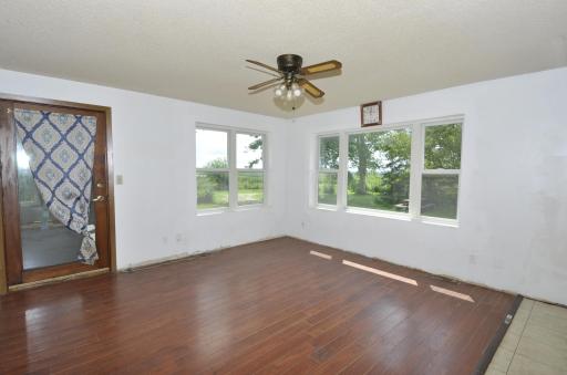 21906 590th Street, Mantorville, MN 55955