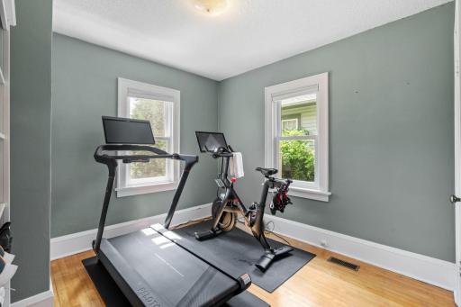1650 Bayard Avenue, Saint Paul, MN 55116