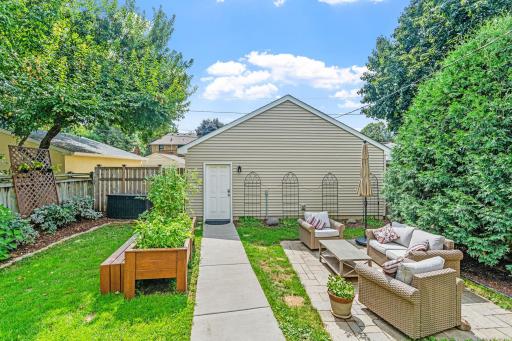 1650 Bayard Avenue, Saint Paul, MN 55116