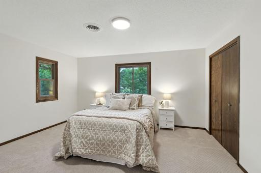Large Upper level primary bedroom (15x13)