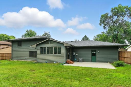 1010 Shady Oak Drive, North Mankato, MN 56003