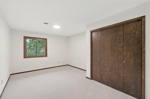 1010 Shady Oak Drive, North Mankato, MN 56003