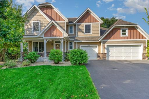 10601 Watersedge Lane, Woodbury, MN 55129