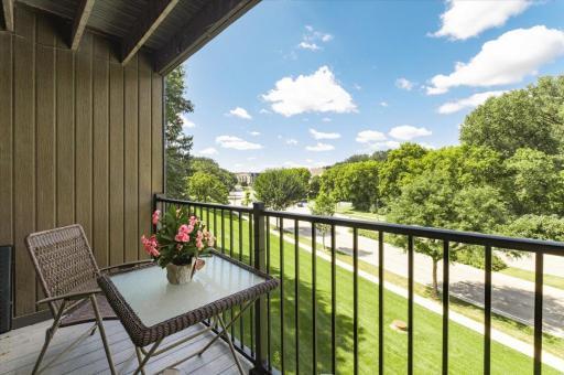 401 E Burnsville Parkway, 241, Burnsville, MN 55337