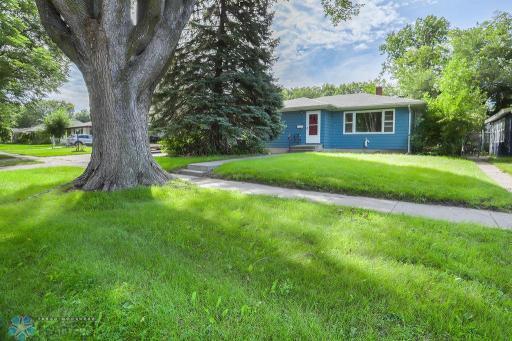 226 22nd Avenue N, Fargo, ND 58102