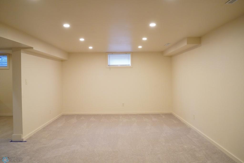 28-Bsmnt Living.jpg