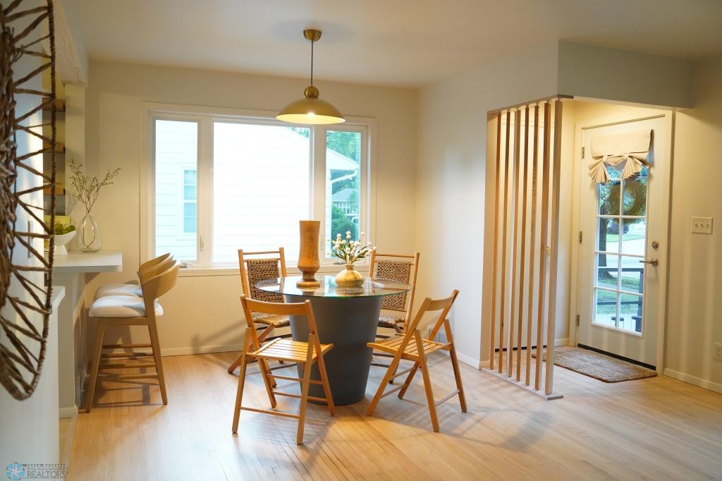 14-Living-Dining.jpg