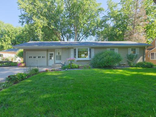 116 Fairlawn Ave E Winsted MN 55395 USA-001-046-1-MLS_Size.jpg