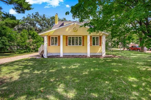 1556 Killian Blvd - All the charm you're looking for!