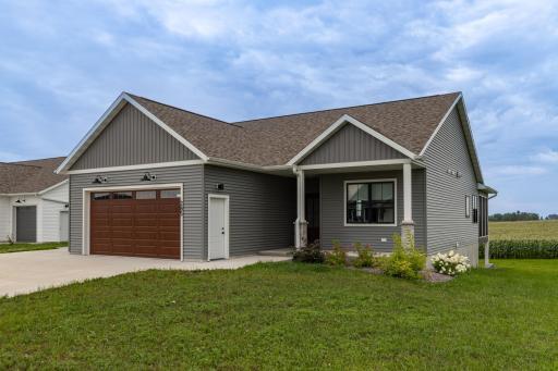 285 7th Avenue SE, Plainview, MN 55964