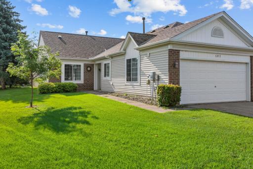 1853 Stone Meadow Boulevard, Shakopee, MN 55379
