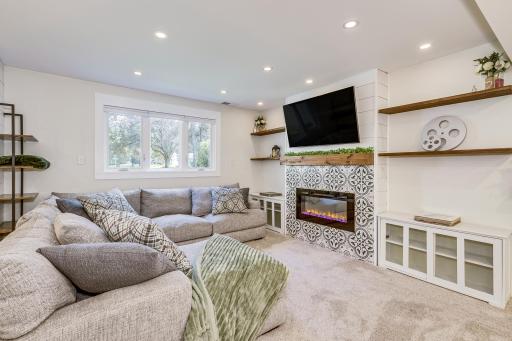 Cozy area to relax with family and friends.