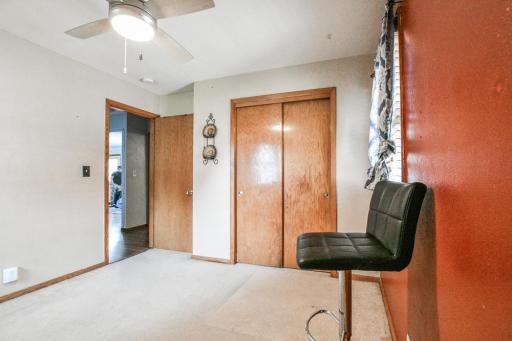 1127 9th Avenue S, South Saint Paul, MN 55075