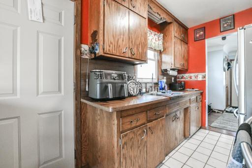 1127 9th Avenue S, South Saint Paul, MN 55075