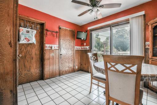 1127 9th Avenue S, South Saint Paul, MN 55075