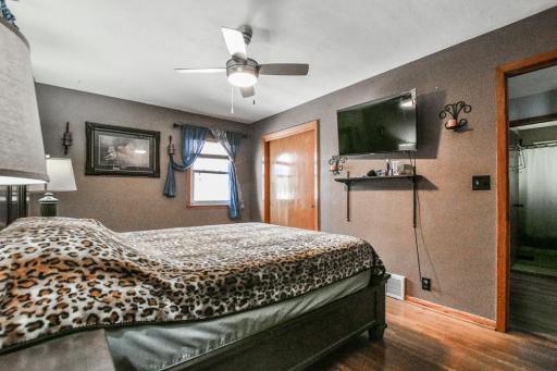 1127 9th Avenue S, South Saint Paul, MN 55075