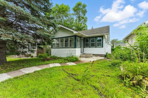 662 Sherwood Avenue, Saint Paul, MN 55106
