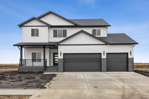 8414 61st Street S, Horace, ND 58047