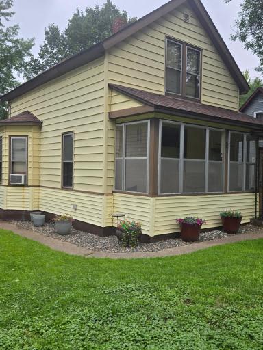 725 7th Street NE, Little Falls, MN 56345