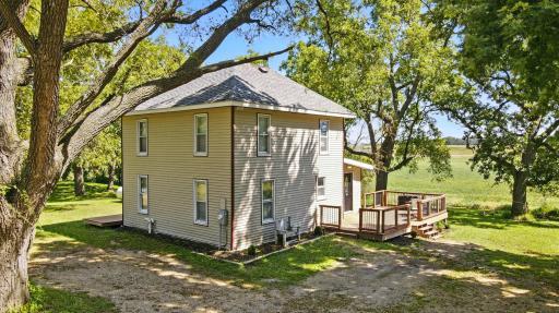 77201 270th Street, Clarks Grove, MN 56016