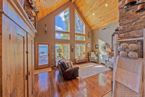 38411 N Sugar Lake Road, Cohasset, MN 55721