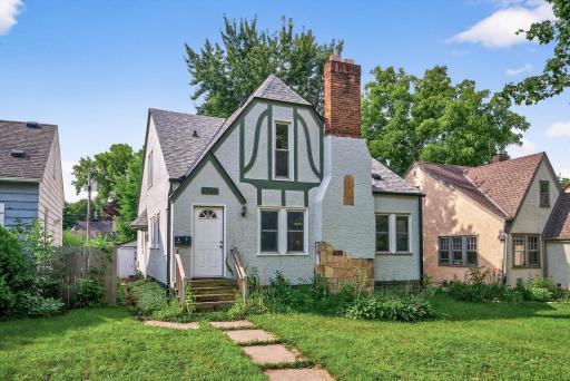 Welcome to 1732 Maryland Avenue E, Saint Paul, MN 55106!