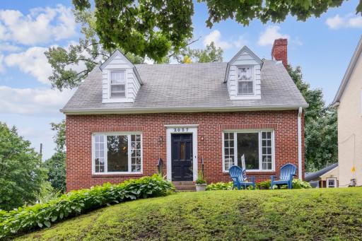 2057 Juliet Avenue, Saint Paul, MN 55105