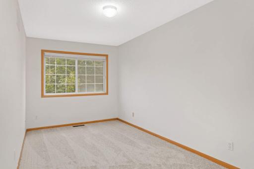 685 Mariner Way, Saint Paul, MN 55129