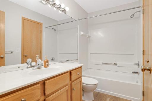 685 Mariner Way, Saint Paul, MN 55129