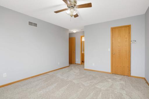 685 Mariner Way, Saint Paul, MN 55129