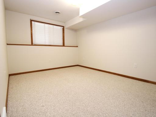 410 Lee Street, B, Durand, WI 54736