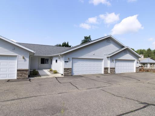 410 Lee Street, B, Durand, WI 54736