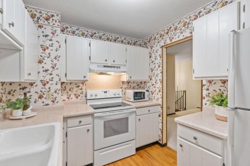 45 River Woods Lane, Burnsville, MN 55337