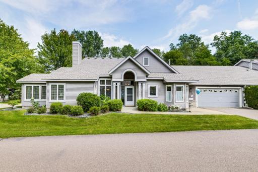 2572 Sumac Ridge, Saint Paul, MN 55110