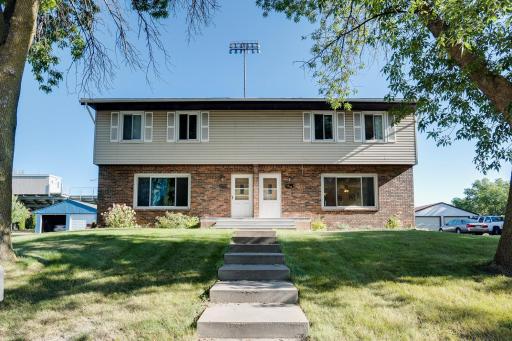 1272 Poppyseed Drive, New Brighton, MN 55112