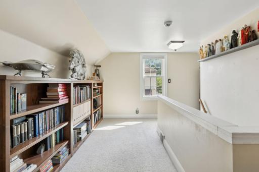 561 Cretin Avenue S, Saint Paul, MN 55116