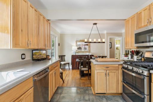 561 Cretin Avenue S, Saint Paul, MN 55116