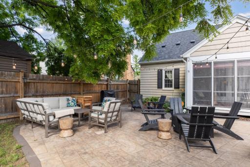 561 Cretin Avenue S, Saint Paul, MN 55116