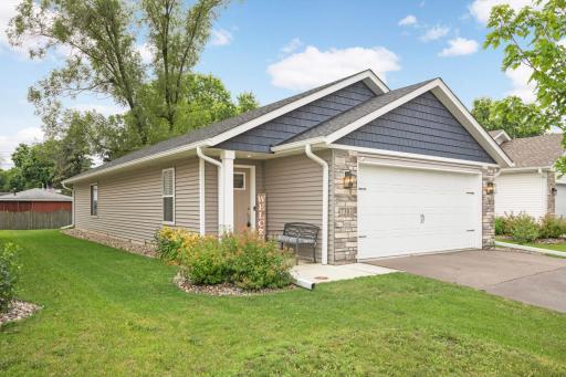 7381 Degrio Way, Inver Grove Heights, MN 55076