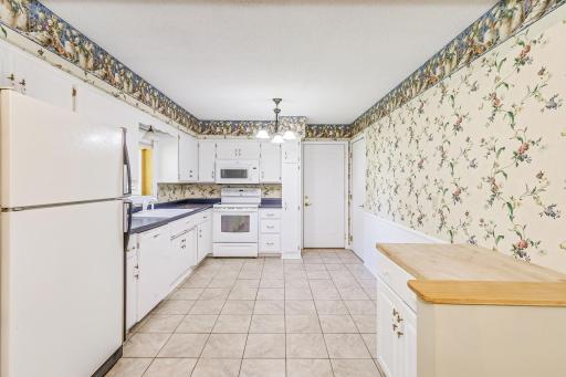 4244 Mcmenemy Street, Saint Paul, MN 55127