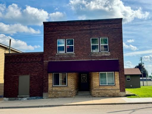 129 Main Street E, Silver Lake, MN 55381