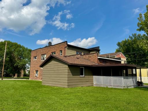 129 Main Street E, Silver Lake, MN 55381