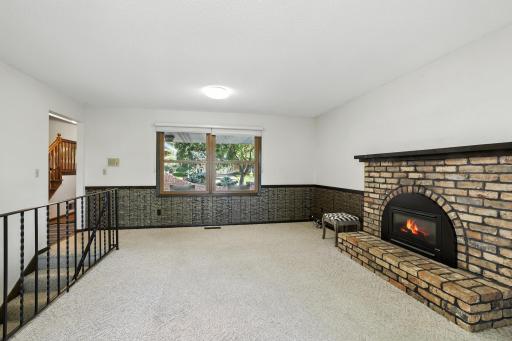 1281 Carlson Lake Lane, Eagan, MN 55123