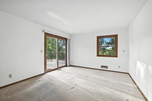 1281 Carlson Lake Lane, Eagan, MN 55123