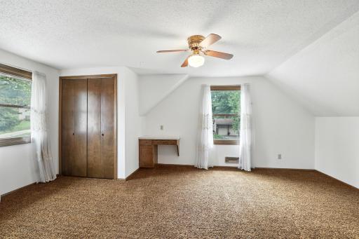 1281 Carlson Lake Lane, Eagan, MN 55123
