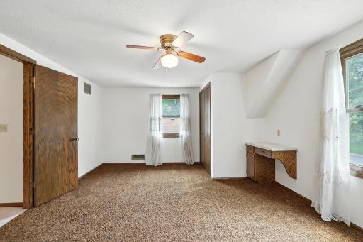 1281 Carlson Lake Lane, Eagan, MN 55123