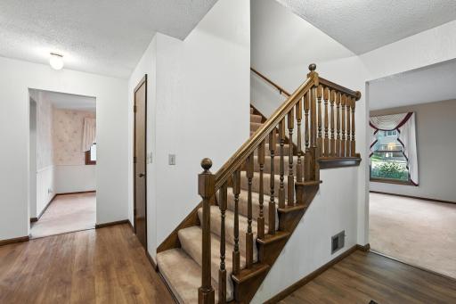 1281 Carlson Lake Lane, Eagan, MN 55123
