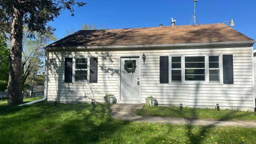 1707 Hillview Lane SE, Rochester, MN 55904