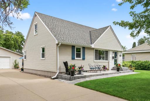 16 4th Avenue SE, Osseo, MN 55369