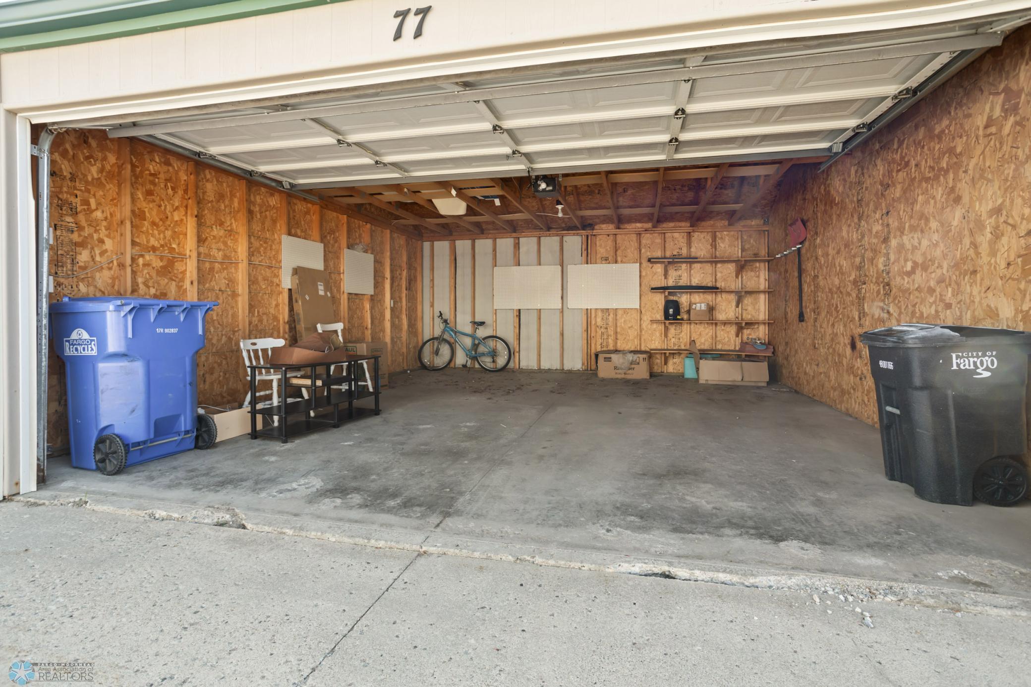 2 Stall garage